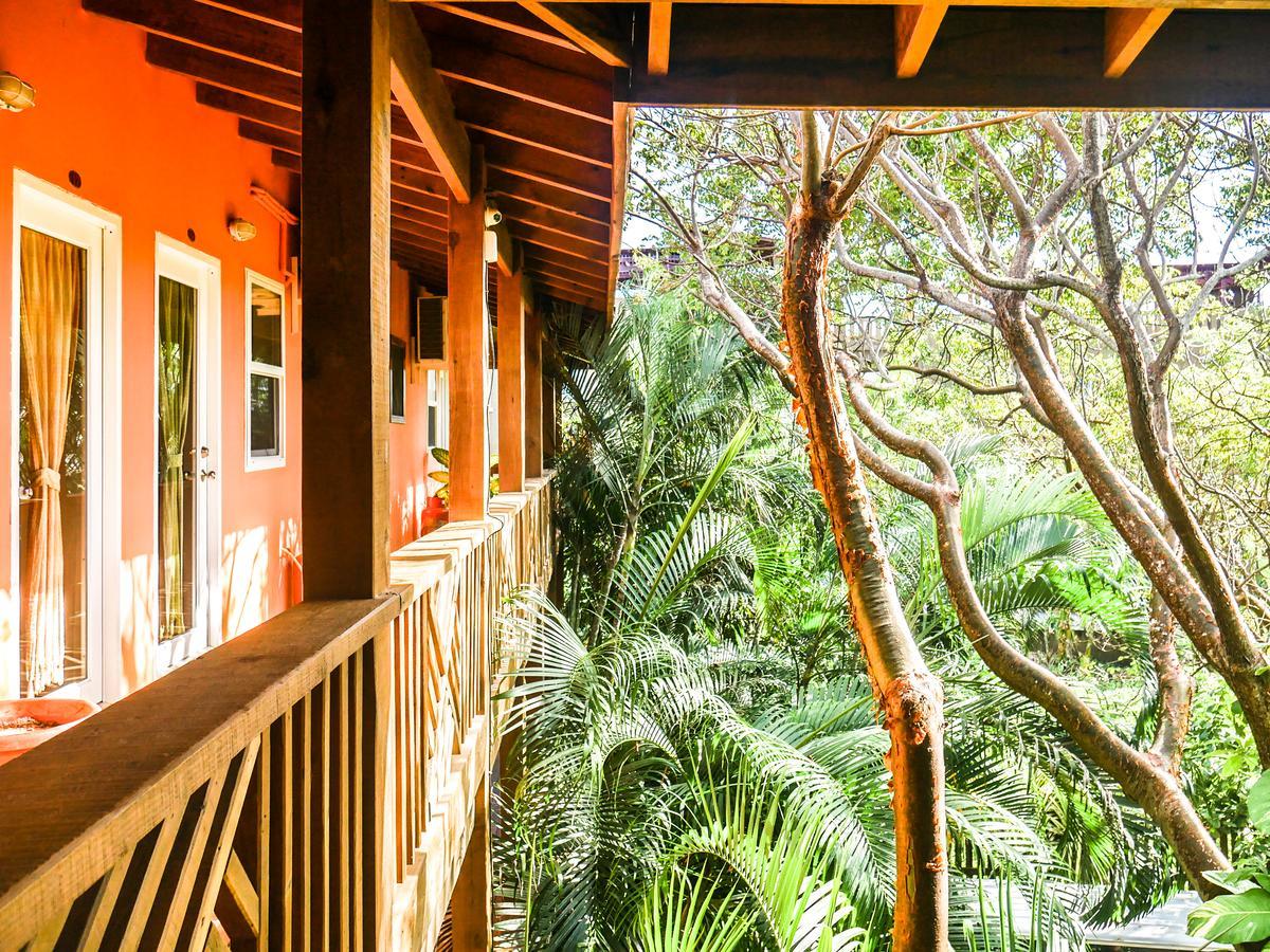 Hotel Posada Las Orquideas,West End Exterior photo