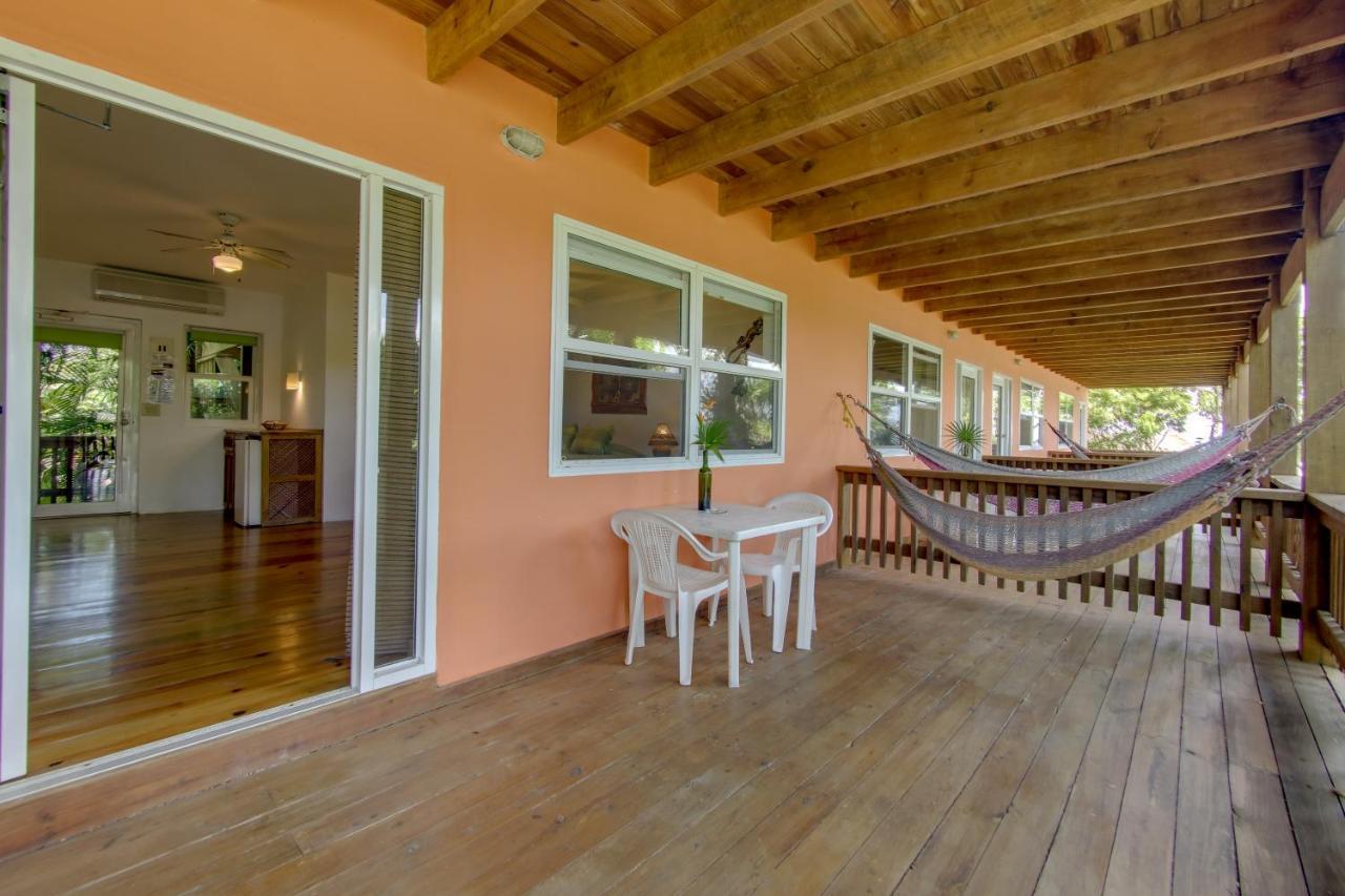 Hotel Posada Las Orquideas,West End Exterior photo