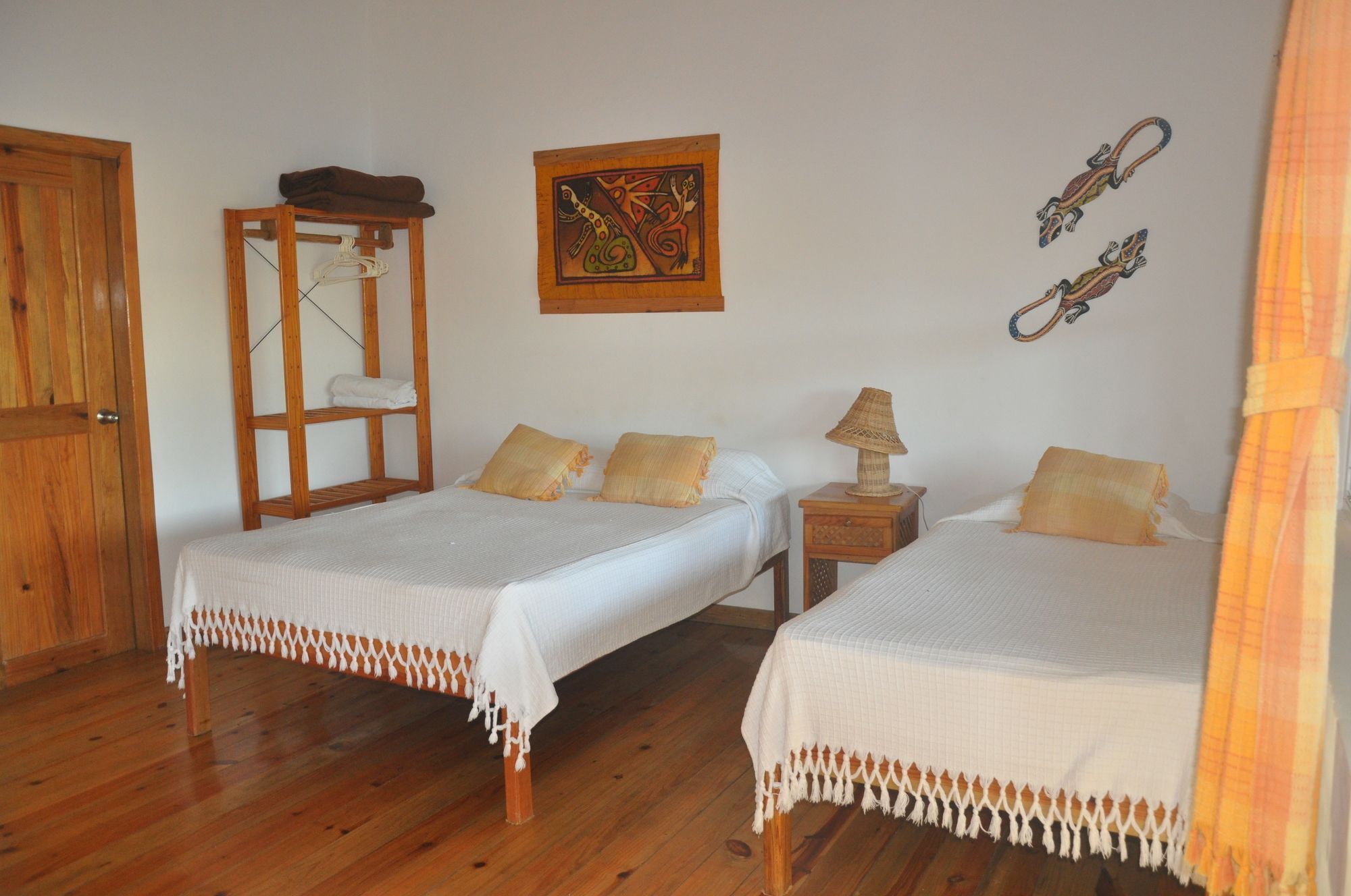 Hotel Posada Las Orquideas,West End Exterior photo